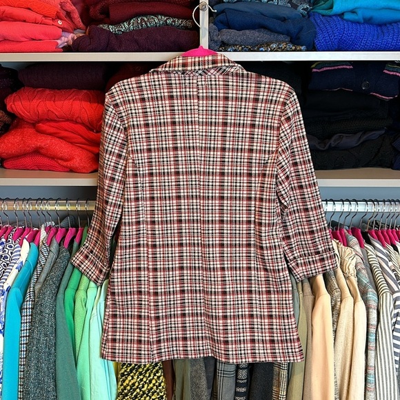 Maurice’s red/tan/black 3/4 quarter length sleeve plaid blazer size S - Picture 3 of 3